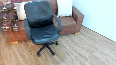 Snapshot of charlotte_whitee1 chatting on 02.26.25 Charlotte Everyday From 0700 to 1300 Col Time online show from 02.26.25