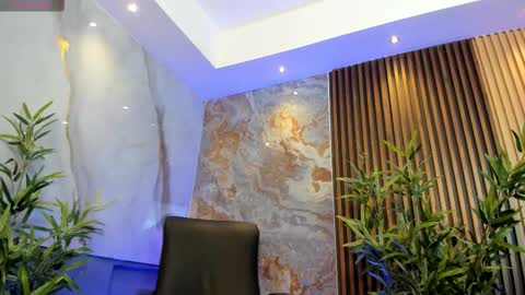 Snapshot of charlotte_whitee1 chatting on 10.04.25 Charlotte Everyday From 0700 to 1300 Col Time online show from 10.04.25