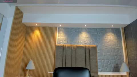 Snapshot of charlotte_whitee1 chatting on 10.30.25 Charlotte Everyday From 0700 to 1300 Col Time online show from 10.30.25