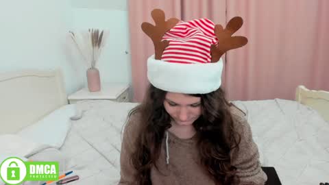 Snapshot of charlotte_wow chatting on 12.15.24 Charlotte online show from 12.15.24