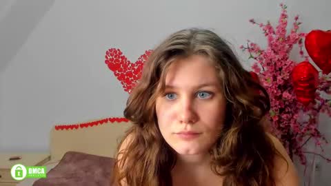 Snapshot of charlotte_wow chatting on 02.19.25 Charlotte online show from 02.19.25