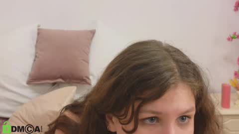 Snapshot of charlotte_wow chatting on 03.02.25 Charlotte online show from 03.02.25