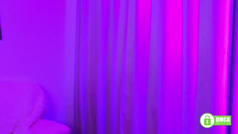 Snapshot of charlotte_wow chatting on 03.08.25 Charlotte online show from 03.08.25