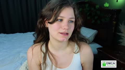 Snapshot of charlotte_wow chatting on 03.11.25 Charlotte online show from 03.11.25