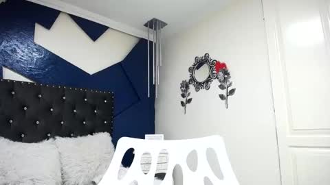 Snapshot of charlottee_brown2 chatting on 03.01.25 C H A R L O T T E online show from 03.01.25