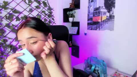 charlottestuart_ online show from 04.15.26