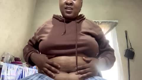 Snapshot of charmainphilly25 chatting on 12.14.25 CharmainPhilly25 online show from 12.14.25