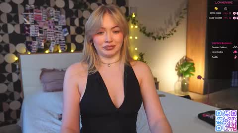 my fansly Charming daisy              My Wishlist  for new toys     online show from 01.17.26