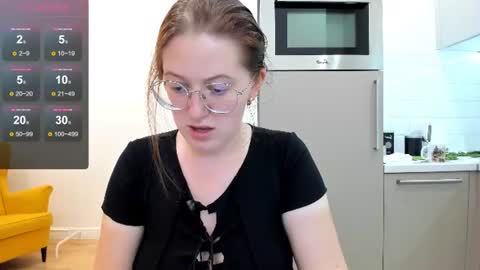 Snapshot of charmygrace chatting on 06.10.26 Grace online show from 06.10.26
