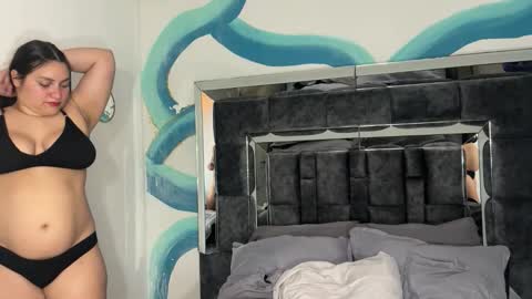 Snapshot of charons_boat_ chatting on 11.09.25 Sam and mike online show from 11.09.25