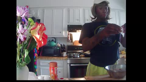 Miss Chocolate online show from 02.11.25