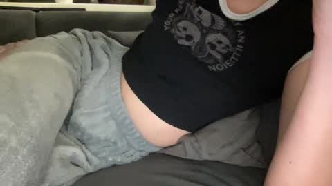 Snapshot of chase_vicky chatting on 11.24.25 Vicky online show from 11.24.25