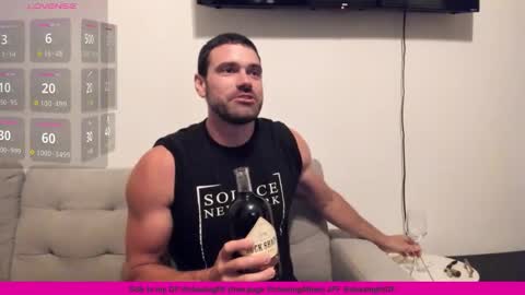 Onlyfans chasingfit Instagram the arguer Twitter chasingfitOF online show from 10.17.25