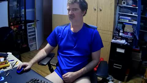 Snapshot of chatandfun666 chatting on 11.04.25 wanaBeYourToy online show from 11.04.25