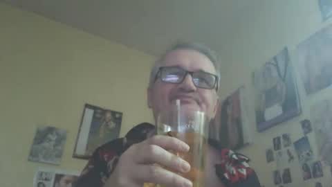 lee online show from 10.20.25