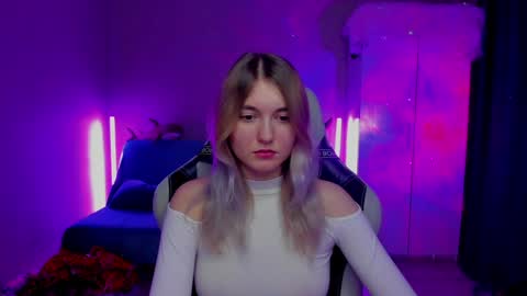 Snapshot of chatur_lady_ chatting on 01.17.25 Betty online show from 01.17.25