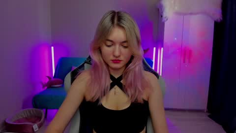 Snapshot of chatur_lady_ chatting on 02.07.25 Betty online show from 02.07.25