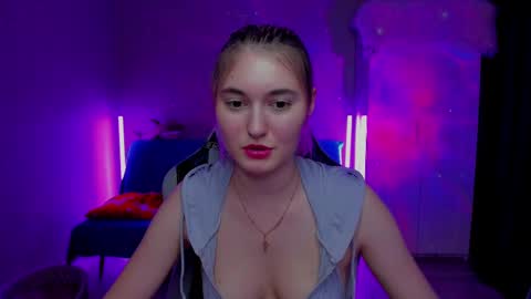 Snapshot of chatur_lady_ chatting on 02.14.25 Betty online show from 02.14.25