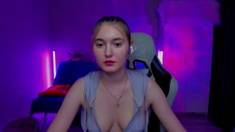 Snapshot of chatur_lady_ chatting on 02.14.25 Betty online show from 02.14.25