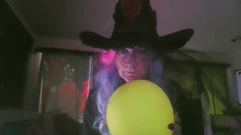 We Chat online show from 10.24.25