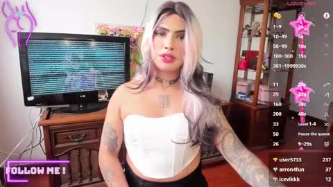 Sophie  online show from 02.05.25