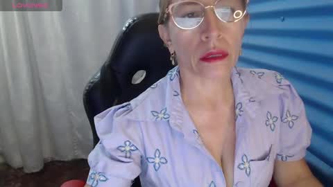 CHAYLA VICTORIA RUIZ  online show from 04.06.26