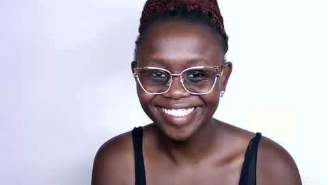 Snapshot of cheeky_charms chatting on 09.17.25 cheeky_charms online show from 09.17.25