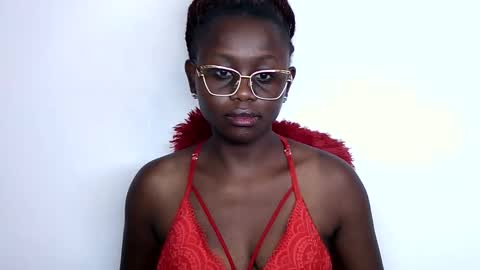 Snapshot of cheeky_charms chatting on 09.24.25 cheeky_charms online show from 09.24.25