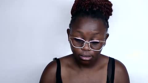 Snapshot of cheeky_charms chatting on 09.27.25 cheeky_charms online show from 09.27.25