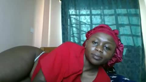 Snapshot of cheeky_charms chatting on 04.12.26 cheeky_charms online show from 04.12.26