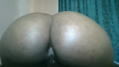 Snapshot of cheeky_charms chatting on 04.16.26 cheeky_charms online show from 04.16.26