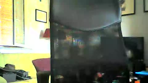 Snapshot of cheekycharm chatting on 10.09.25 cheekycharm online show from 10.09.25