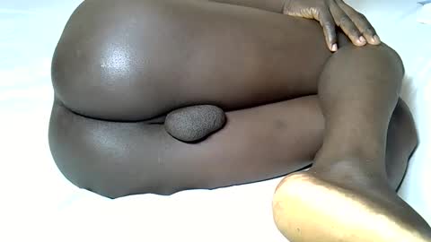 Keve Meddy online show from 02.26.26