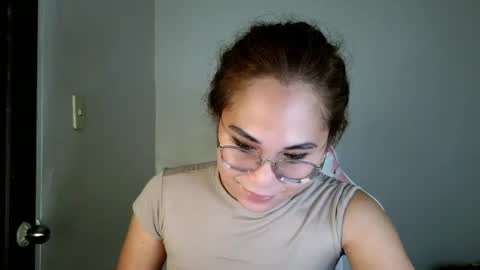 Snapshot of chelly4u69 chatting on 06.30.26 chelly4u69 online show from 06.30.26