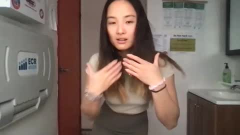 Snapshot of chellybear101 chatting on 01.19.25 chellybear101 online show from 01.19.25