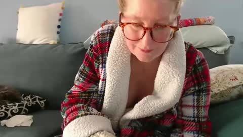 Snapshot of chelseasentra1 chatting on 12.03.24 Chelsea online show from 12.03.24