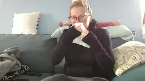 Snapshot of chelseasentra1 chatting on 12.16.24 Chelsea online show from 12.16.24