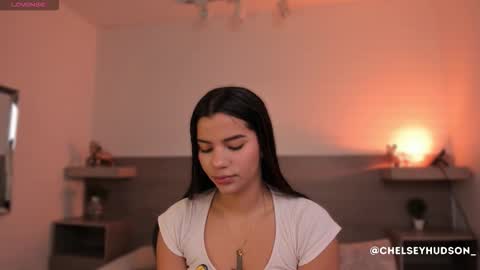 chelsey_hudson online show from 01.14.26