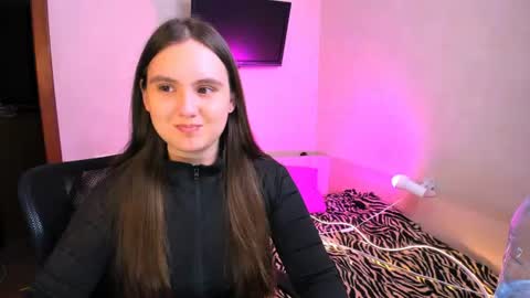 Chelsy  Luxe  online show from 07.20.26