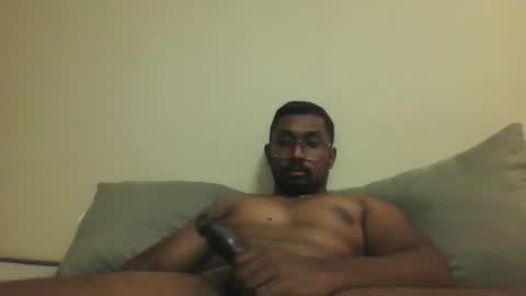 Snapshot of chennaibull1011 chatting on 04.14.26 chennaibull1011 online show from 04.14.26