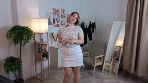 Pauline its my first day online show from 10.20.25
