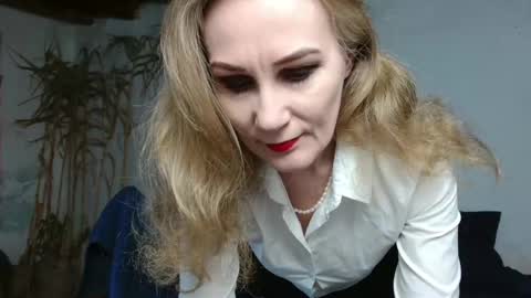 Snapshot of cherry_blossomsx chatting on 02.20.25 thanks guys see you tomorrow online show from 02.20.25