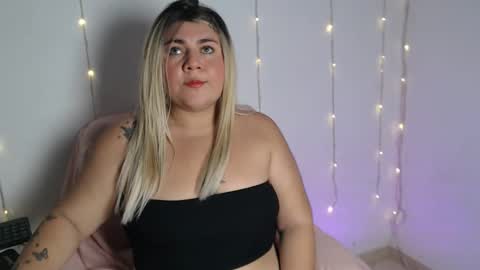 mia online show from 10.22.25