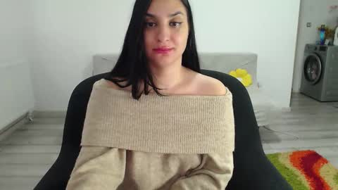 Snapshot of cherry_pie95 chatting on 11.04.25 Sherry online show from 11.04.25