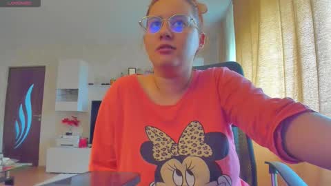 mayra online show from 10.13.25