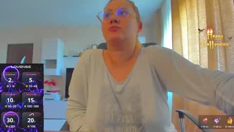 mayra online show from 10.21.25