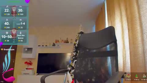 Snapshot of cherry_pie_69 chatting on 12.14.25 mayra online show from 12.14.25