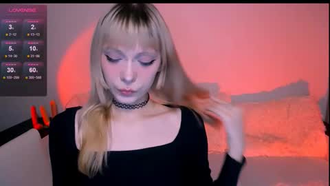 Snapshot of cherrybite_ chatting on 03.10.26 cherrybite_ online show from 03.10.26