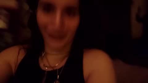 GiaBellaxoxo online show from 12.29.24