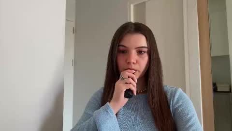 Lina online show from 12.03.24